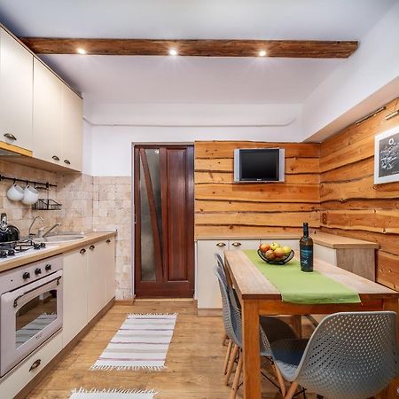 Apartament Nordic Gura Humorului Esterno foto